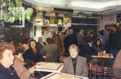 Presentación libro de G. S. Chervo //Calle de la nación…//, en Heladería Italia