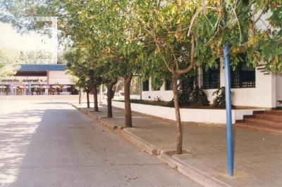 Escuela Nº 38 //Vicente Fidel López// y Terminal de Colectivos