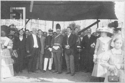 Acto cívico-militar. Cnel. Somoza, Pascual Subiza y otros