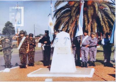 Inauguración Monolito recordatorio de Malvinas en Barrio Somisa
