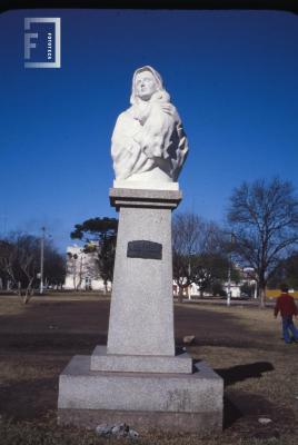Monumento a la Madre, plaza 23 de Noviembre