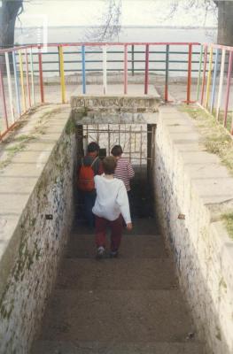 Parque San Martín, túnel de bajada a balcones en la barranca