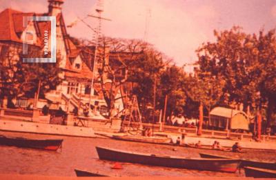Club Regatas desde el río