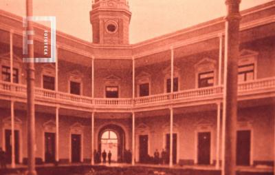 Interior de la Municipalidad, año 1905