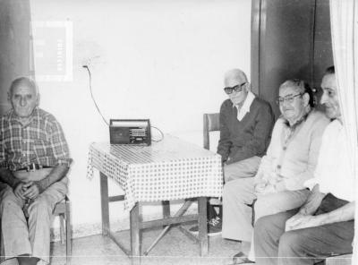 Hogar del Carmen, abuelos
