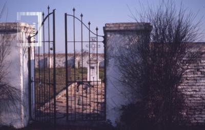 Oratorio de Morante. Cementerio