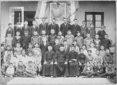 1º y 2º grado Colegio Don Bosco, año 1920