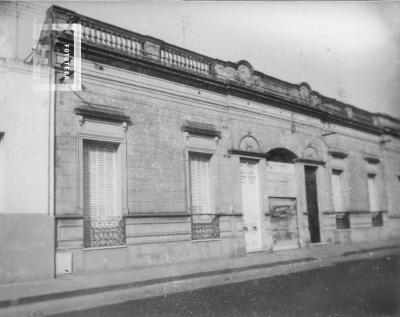 Casa de calle Rivadavia 139, donde vivio y murió don Evaristo Bustos en 1932