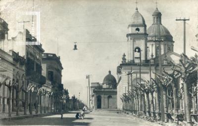 Plaza Mitre, Colegio Nacional y Catedral