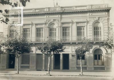 Edificio del Colegio Nacional de San Nicolas. Año 1935