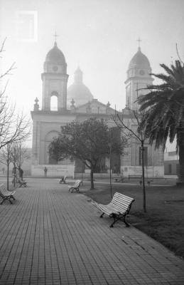 Catedral con bruma