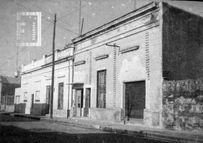 Casa de César Bustos, Ameghino 186-88