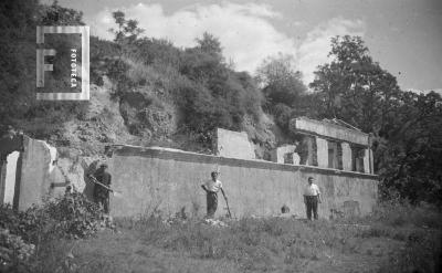 Demolición Casa de Bombas de las antiguas Aguas Corrientes, exterior, año 1942