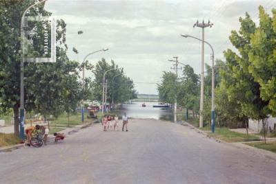 Av. Alberdi y Guardias Nacionales. Inundación de 1983