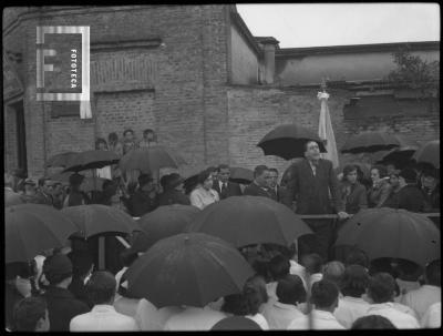 11 de septiembre de 1933, inauguración calle Guruciaga, Jacinto Calvo disertando