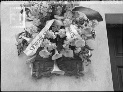Homenaje a León Guruciaga y desfile Boy Scouts, 11 de septiembre de 1933, ofrenda floral