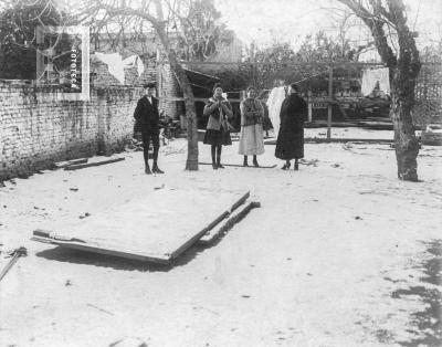 Nevada del 14 de julio de 1918. Foto tomada en el fondo de la casa de la familia Bustos, Nación 122, San Nicolás