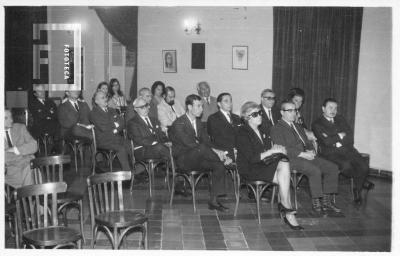 Sala auditorio con asistentes