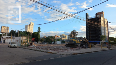 Demolición ex edificio Cemac (Centro Municipal de Atención Ciudadana)