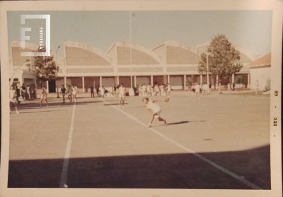 Actividad deportiva - patio escuela técnica 