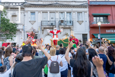 Papá Noel en Plaza Mitre