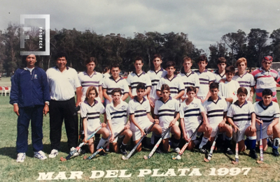 Participación del equipo masculino Hockey del Club Del Acuerdo en Mar del Plata