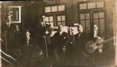 Orquesta típica La Emilia