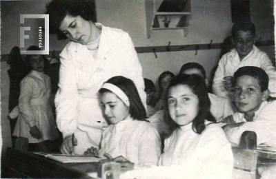 Docente Del Pozo y alumnos
