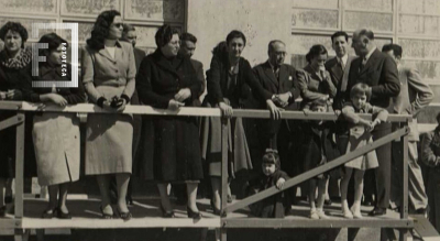 Autoridades de la fábrica textil La Emilia