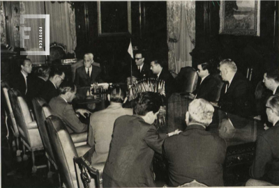 Reunión con el Dr Illia y directivos de La Emilia