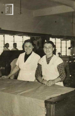 Compañeras de trabajo - Fábrica Textil La Emilia
