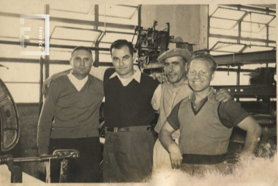 Compañeros Sección Telares - Fábrica textil La Emilia