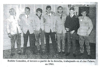 Grupo en Cine Palace