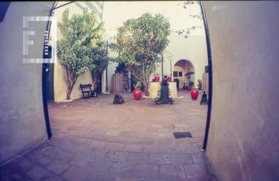 Casa del Acuerdo. Pasillo y patio