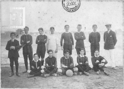 Primer equipo de fútbol del Colegio Nacional