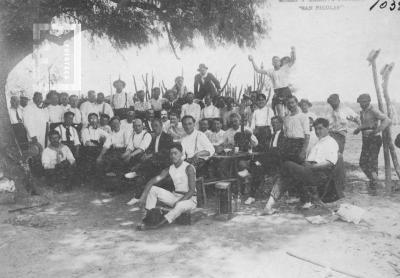 Picnic de los empleados municipales en la isla Cattaneo