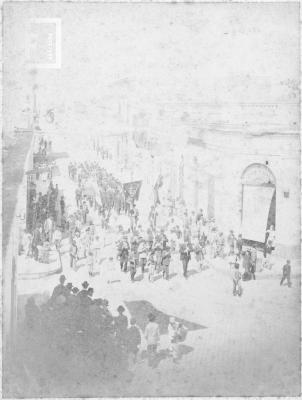 Romería Española, desfile por calle Mitre esq. Sarmiento