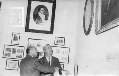 Descubrimiento de un retrato del Dr. Maximiano Vázquez, en la Sala de Medallística.