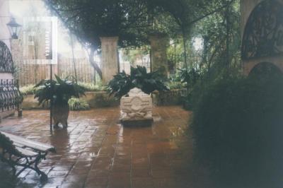 Segundo patio del Museo, día de lluvia
