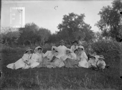 Grupo en el campo