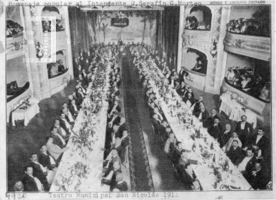 Banquete en el Teatro Municipal, homenaje a Morteo