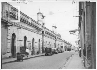 Mercado Sud, Garibaldi y Almafuerte, visto desde calle Garibaldi hacia Almafuerte
