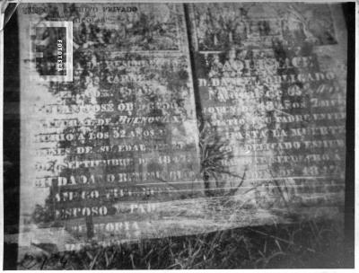 Sepultura en la parte antigua del Cementerio, Juan José Obligado y Daniel Obligado, año 1847