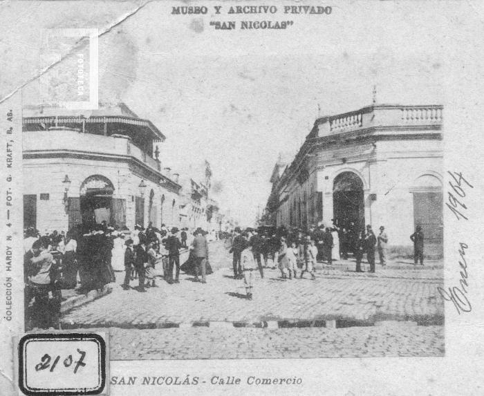 Calle Mitre esquina Sarmiento