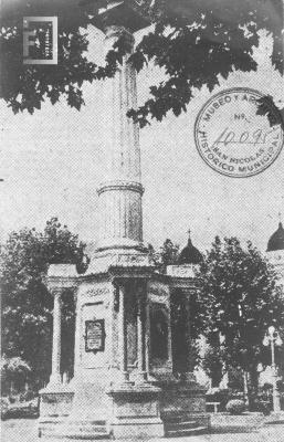 Columna de la Plaza Mitre, erigida en 1856 y demolida en 1956
