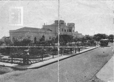 Antigua Estación Ferrocarril, luego escuela técnica, calle Alem entre España y Juan B. Justo