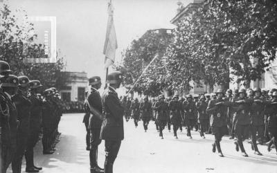 Escuela de Zapadores Pontoneros Z. P. 2. Servicio Militar clase 1919. Desfile