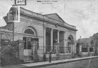 Escuela Nº 1, edificio demolido en 1912 (mismo lugar)