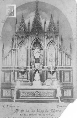 Altar de las Hijas de María en San Nicolás de los Arroyos. Recuerdo de la Comunión gral. de niños